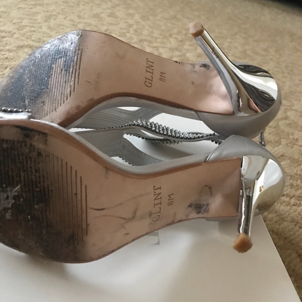 Beautiful Rhinestone silver heels. - Picture 4 of 5